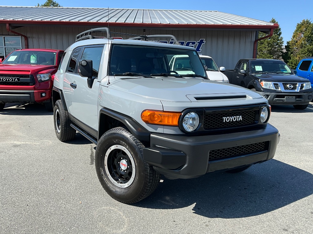 2013 Toyota FJ Cruiser photo
