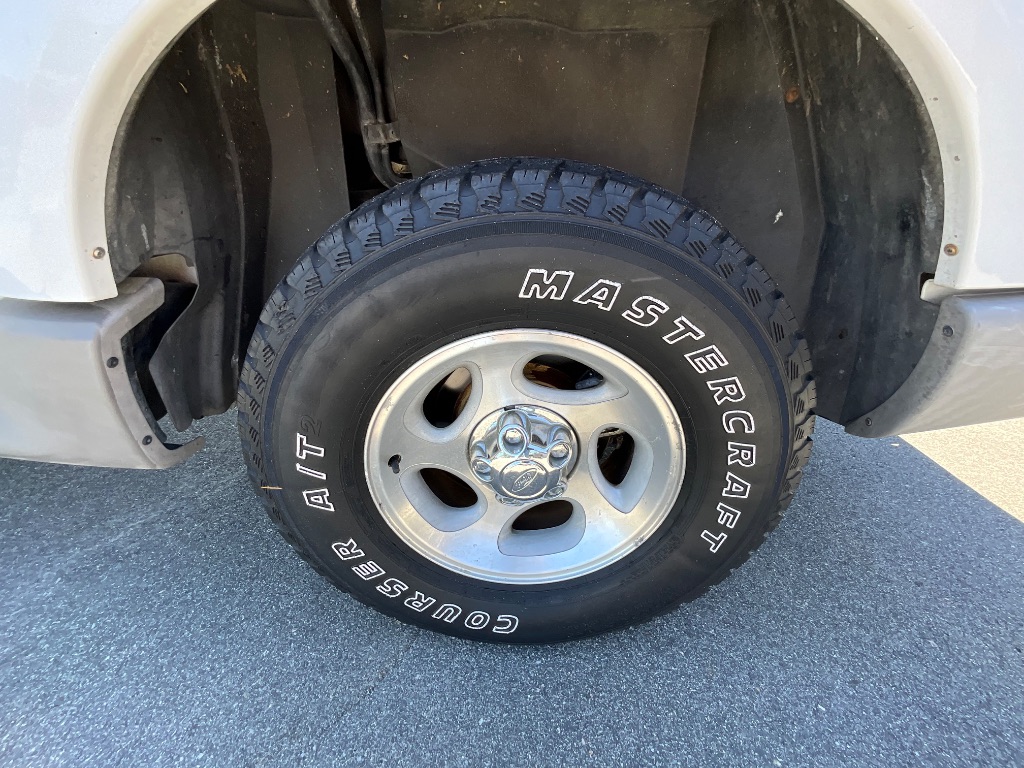 2003 Ford Explorer Sport Trac XLS photo