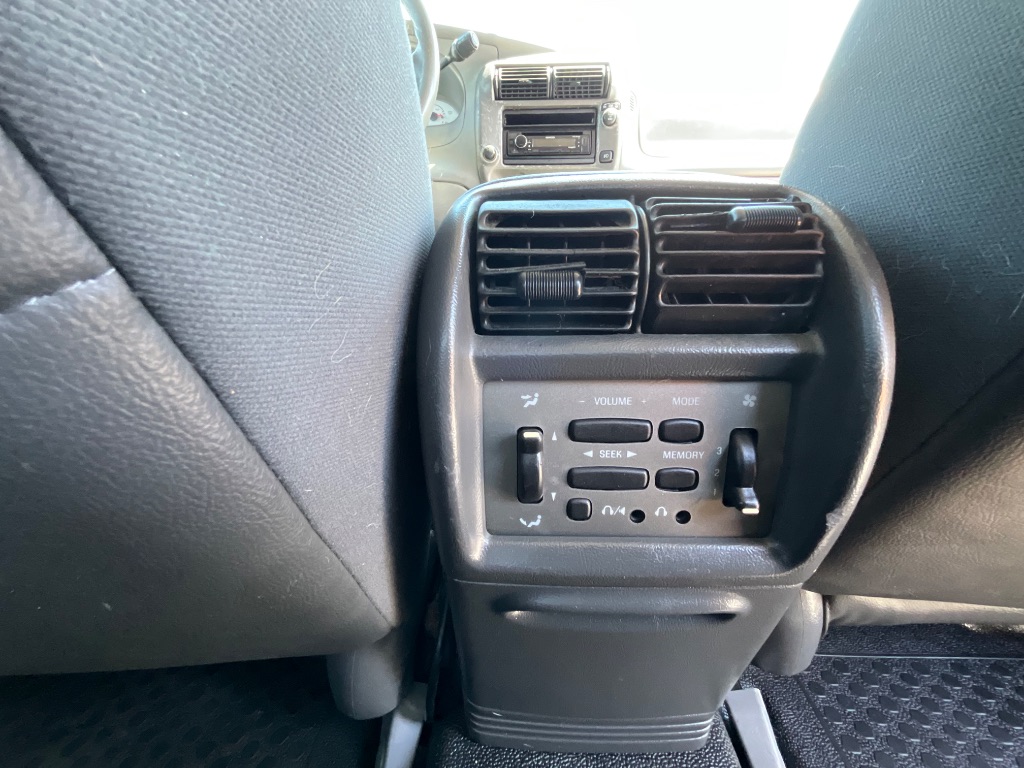 2003 Ford Explorer Sport Trac XLS photo