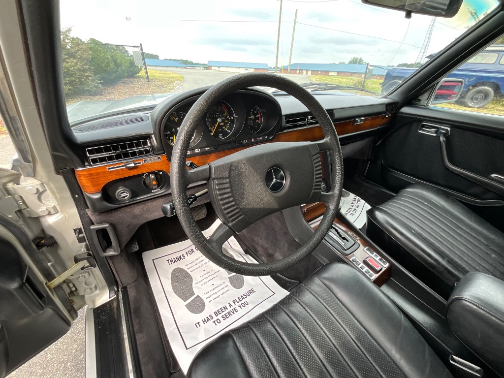1980 MERCEDES 450 SEL - $10,950