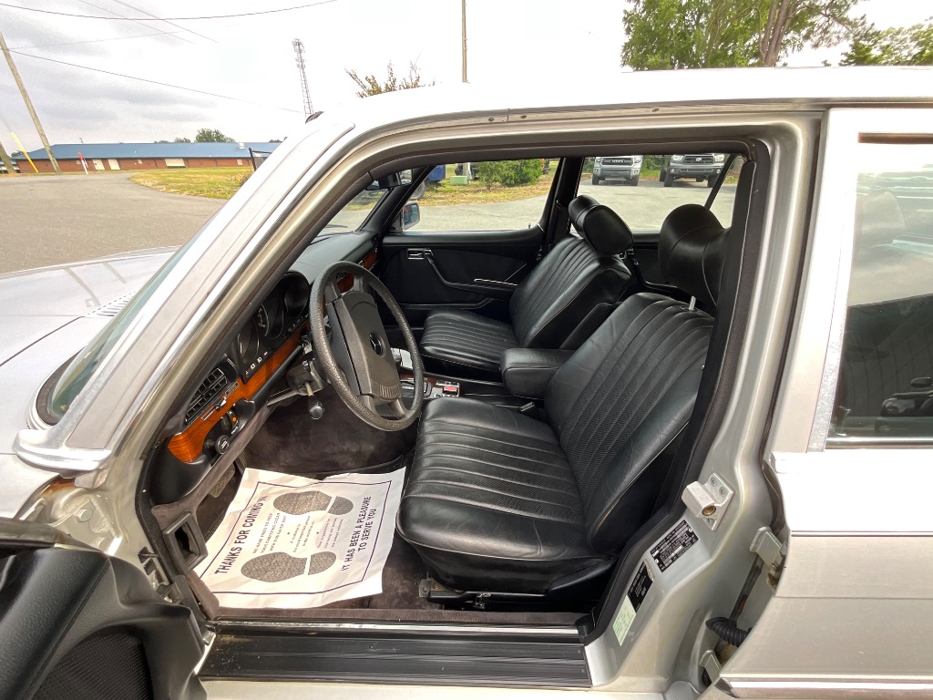 1980 MERCEDES 450 SEL - $10,950