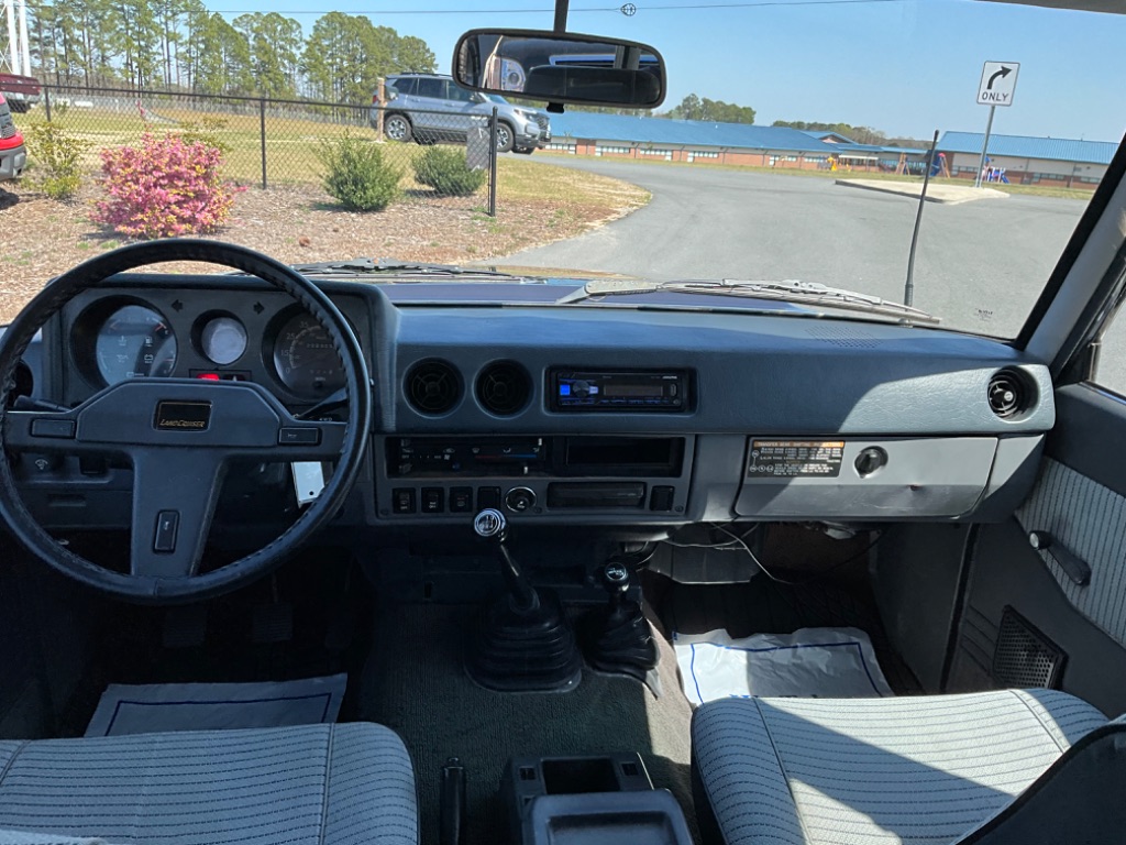 1987 Toyota Land Cruiser photo