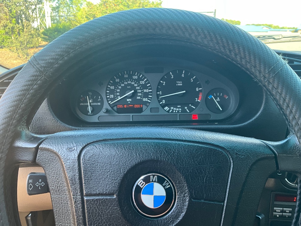 1995 BMW 325is - $21,900