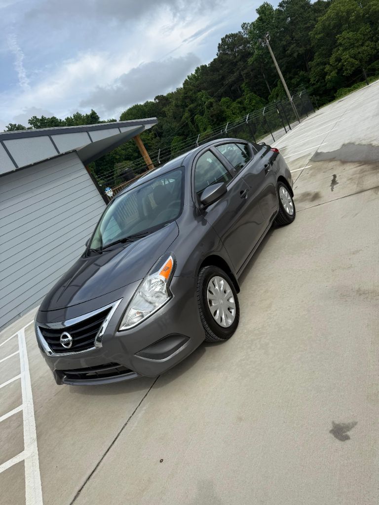 2019 Nissan Versa