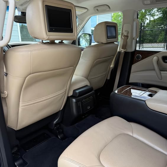 2017 Nissan Armada