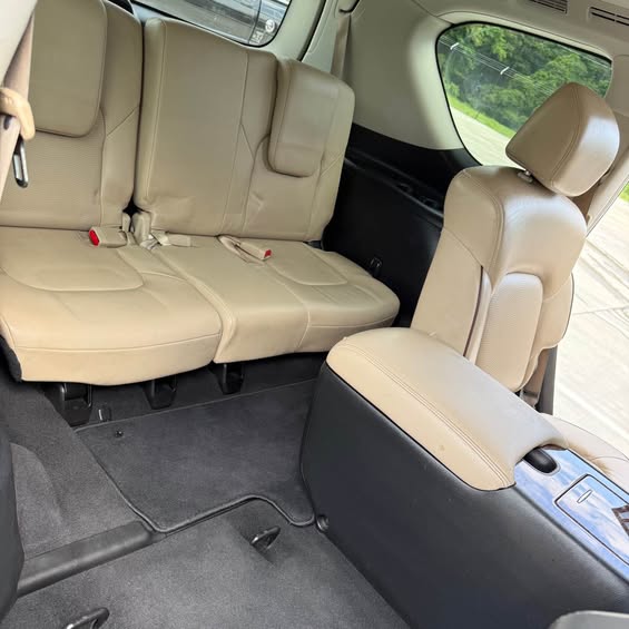 2017 Nissan Armada