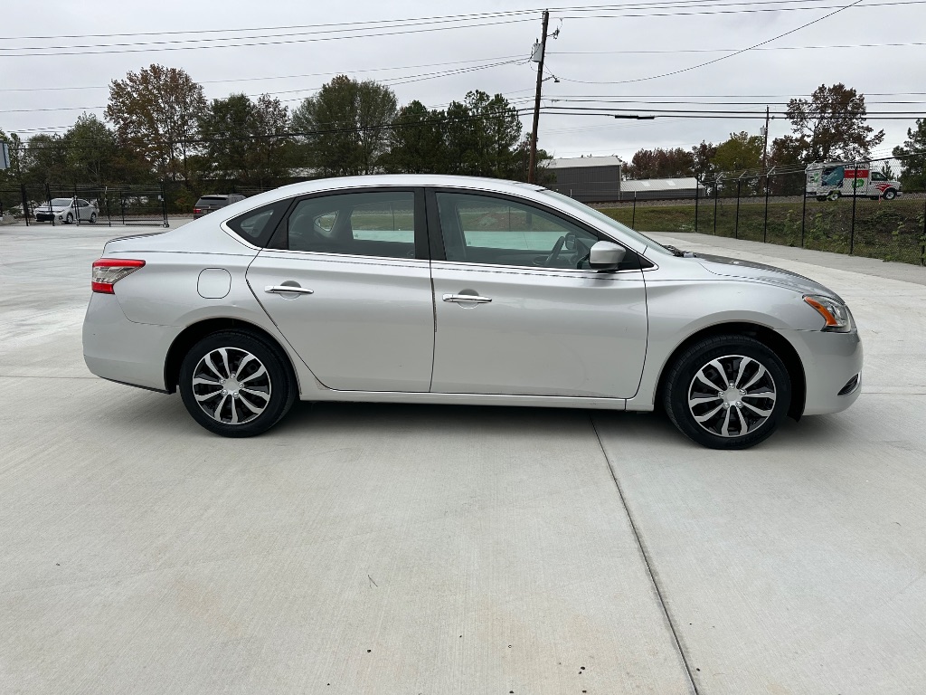 2014 Nissan Sentra S photo
