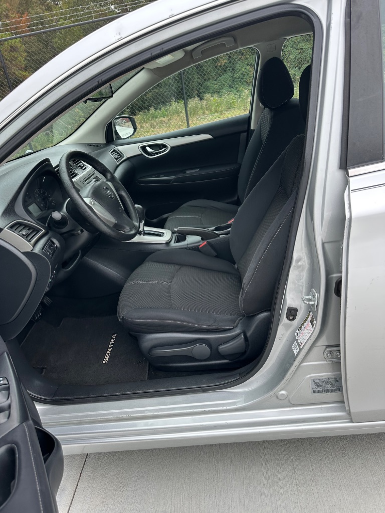 2014 Nissan Sentra S photo