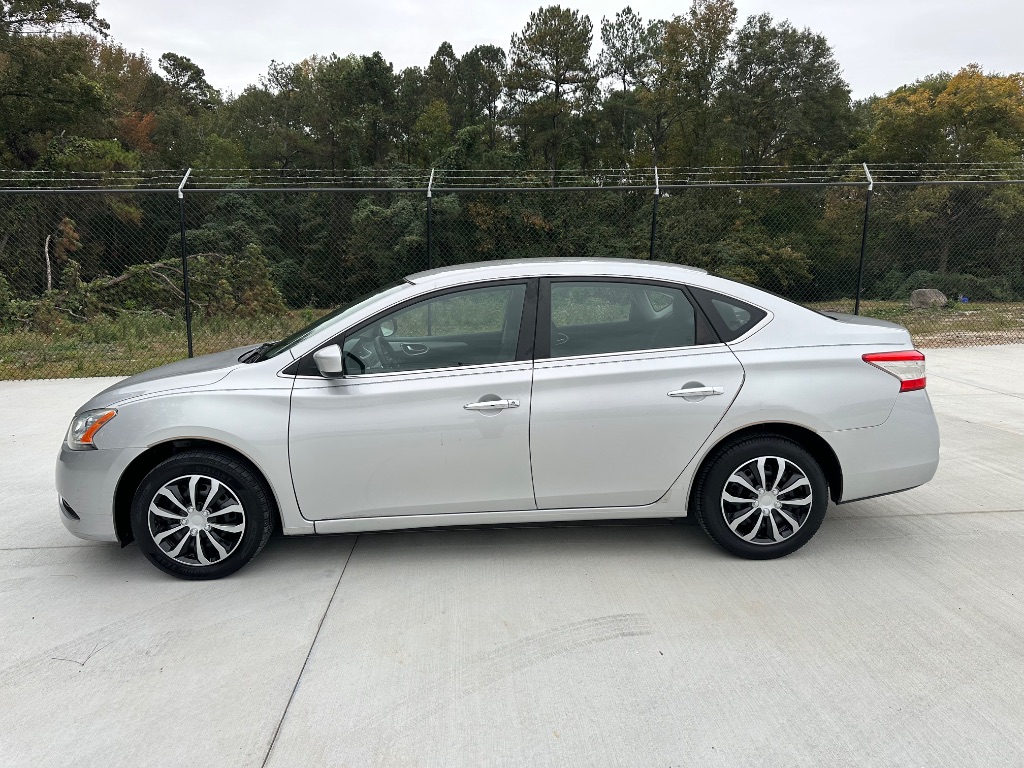 2014 Nissan Sentra S photo