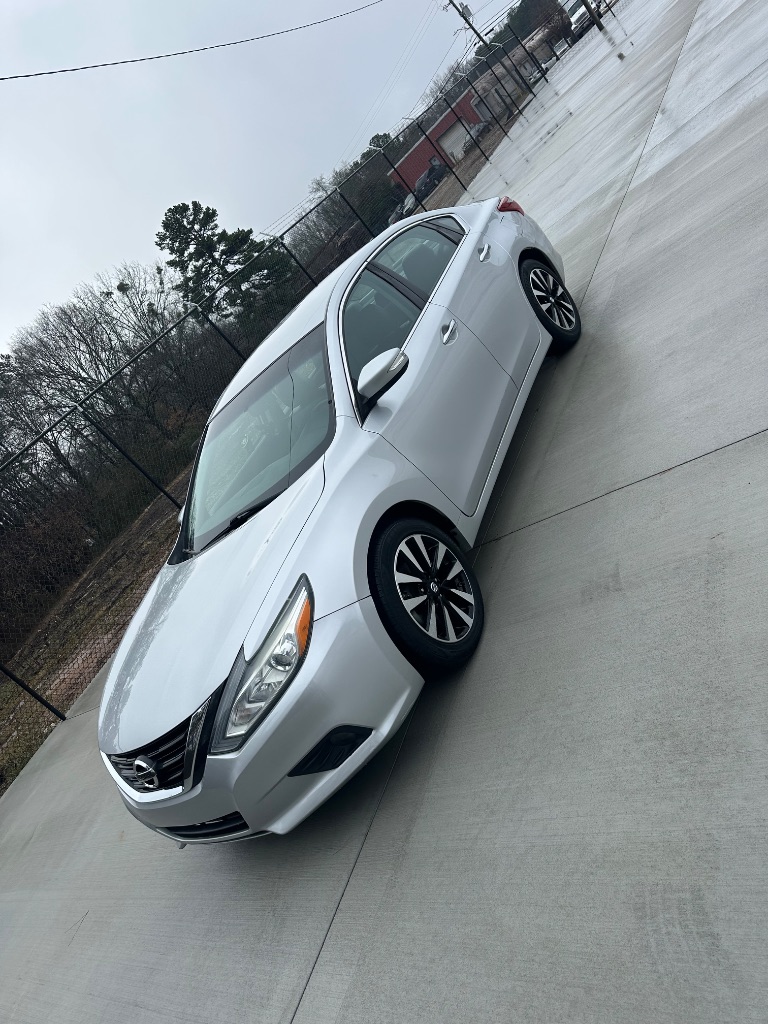 2018 Nissan Altima SL photo