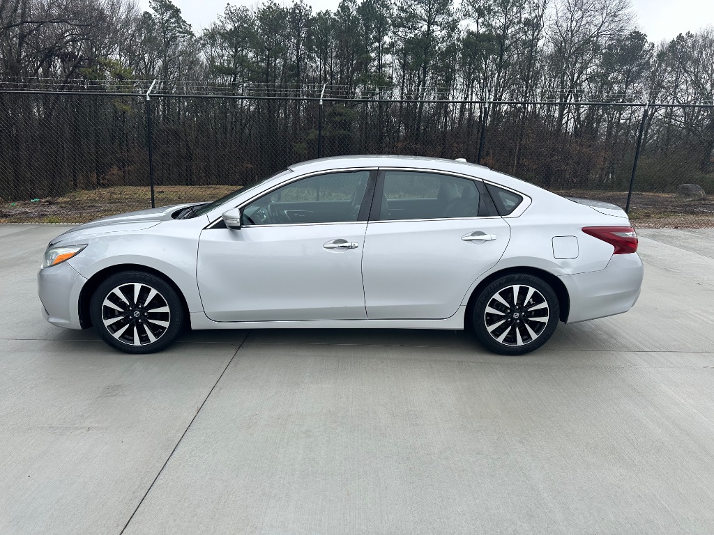 2018 Nissan Altima SL photo