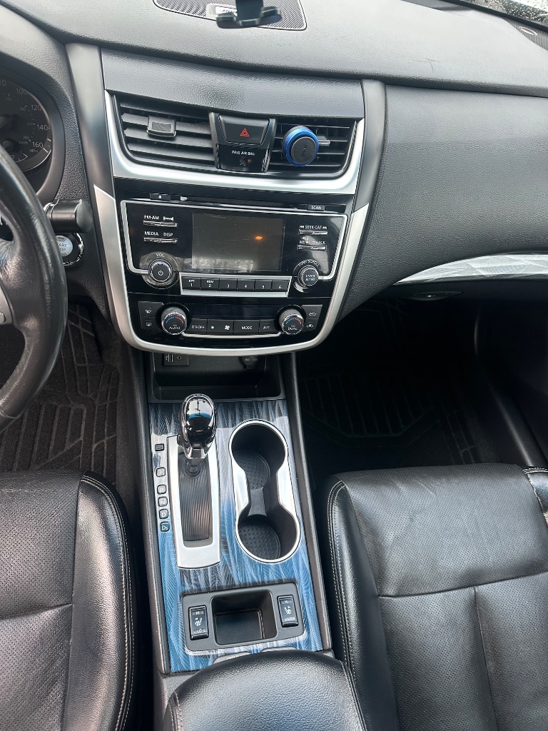 2018 Nissan Altima SL photo