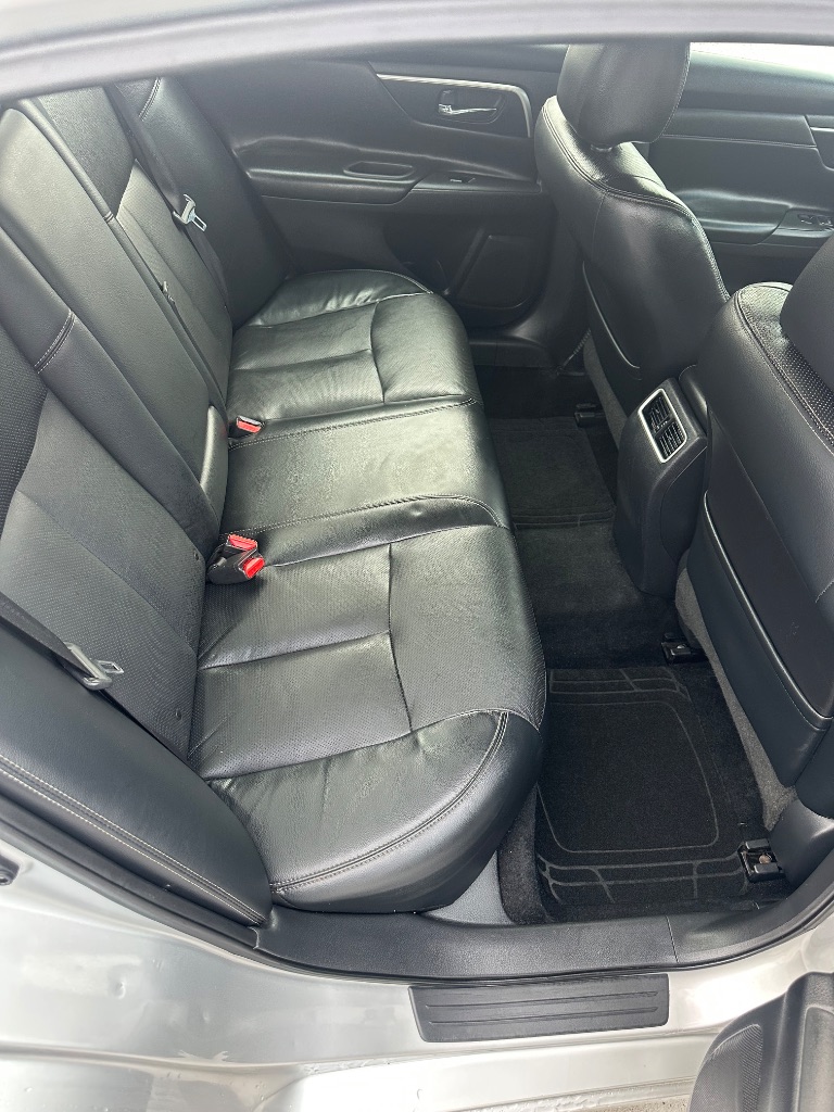 2018 Nissan Altima SL photo