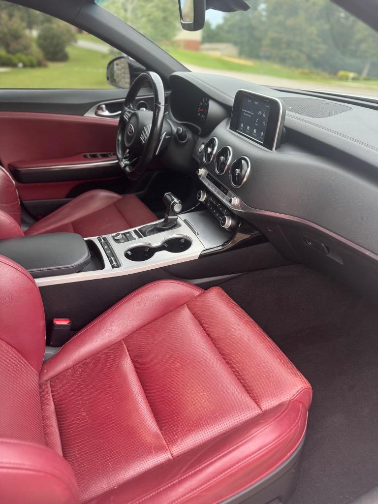 2019 Kia Stinger - $15,000
