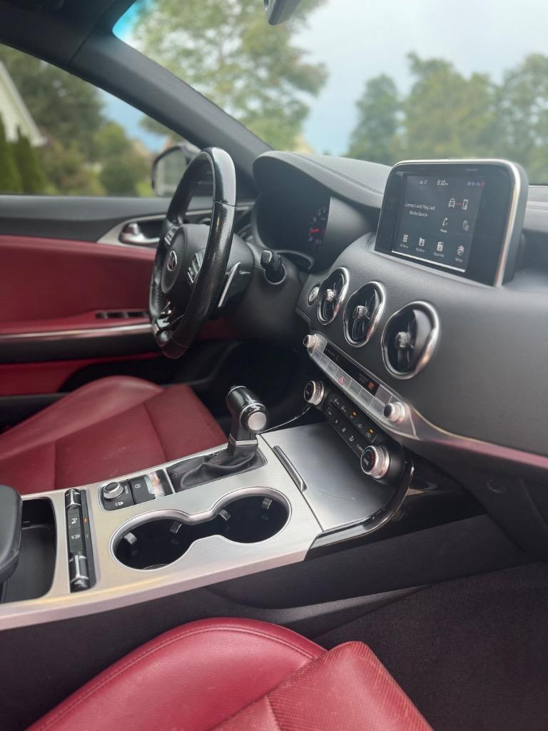 2019 Kia Stinger - $15,000