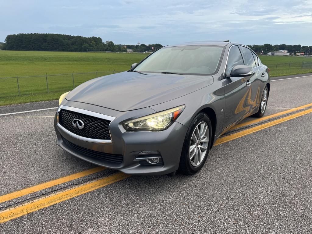 2015 INFINITI Q50 - $7,500