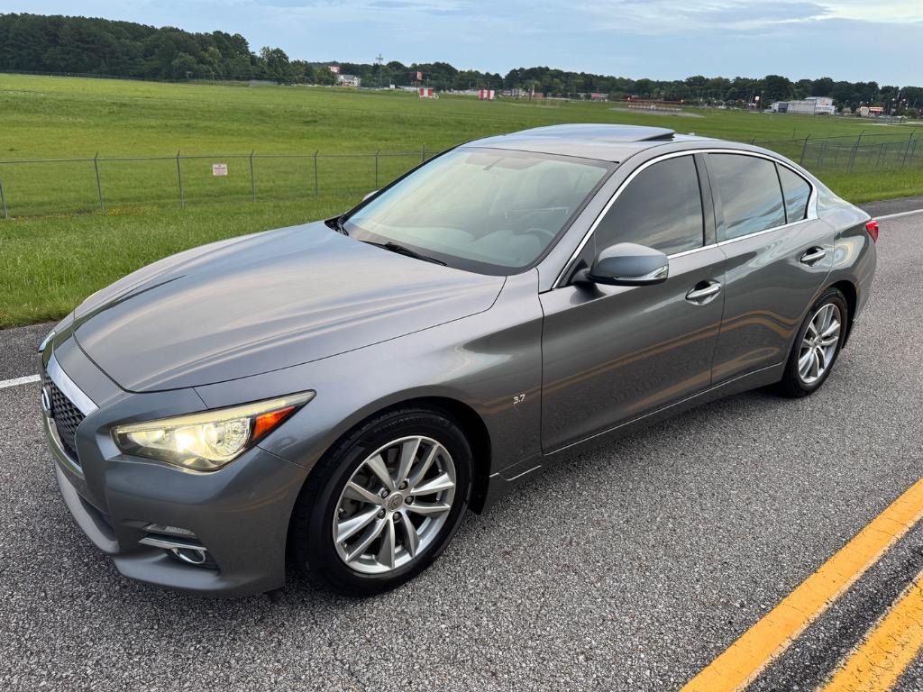 2015 INFINITI Q50 - $7,500
