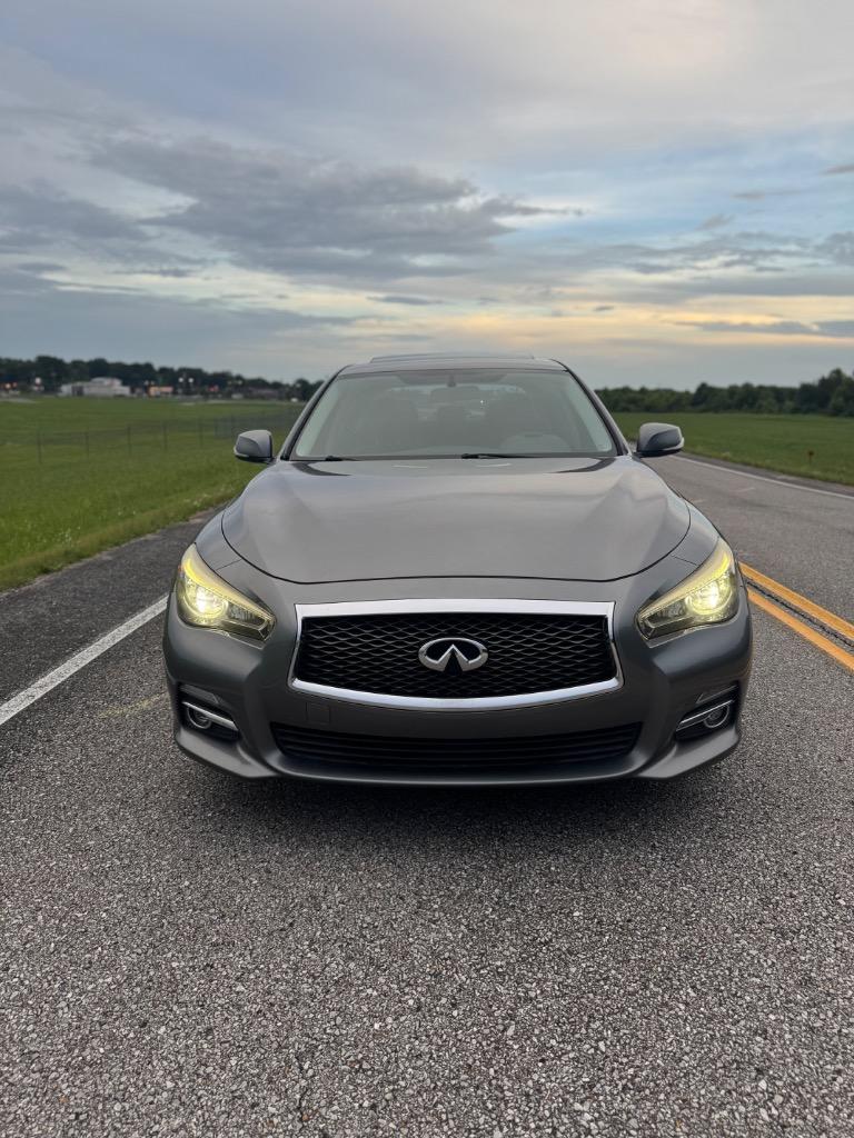2015 INFINITI Q50 - $7,500