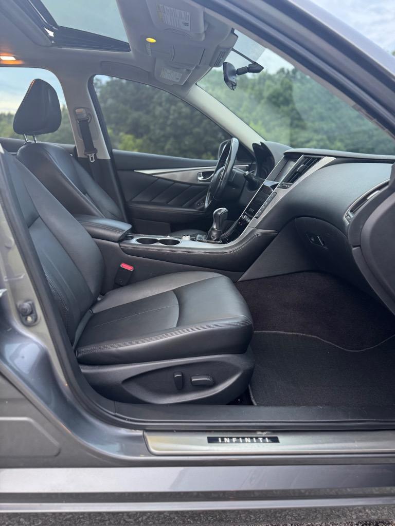 2015 INFINITI Q50 - $7,500