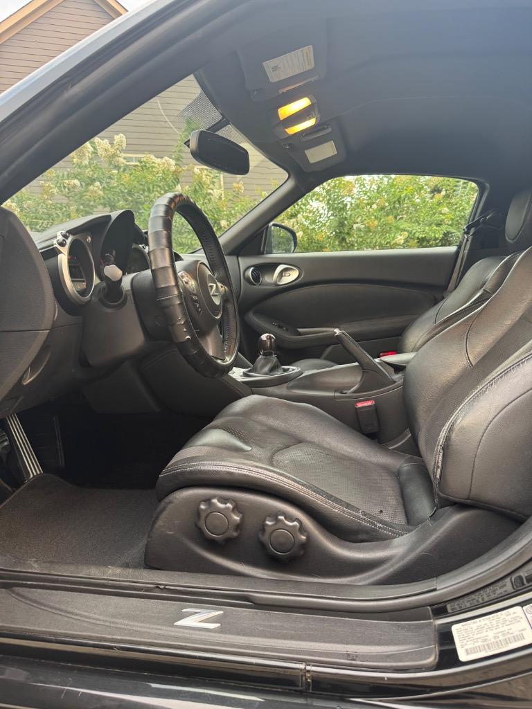 2014 Nissan 370Z - $16,500