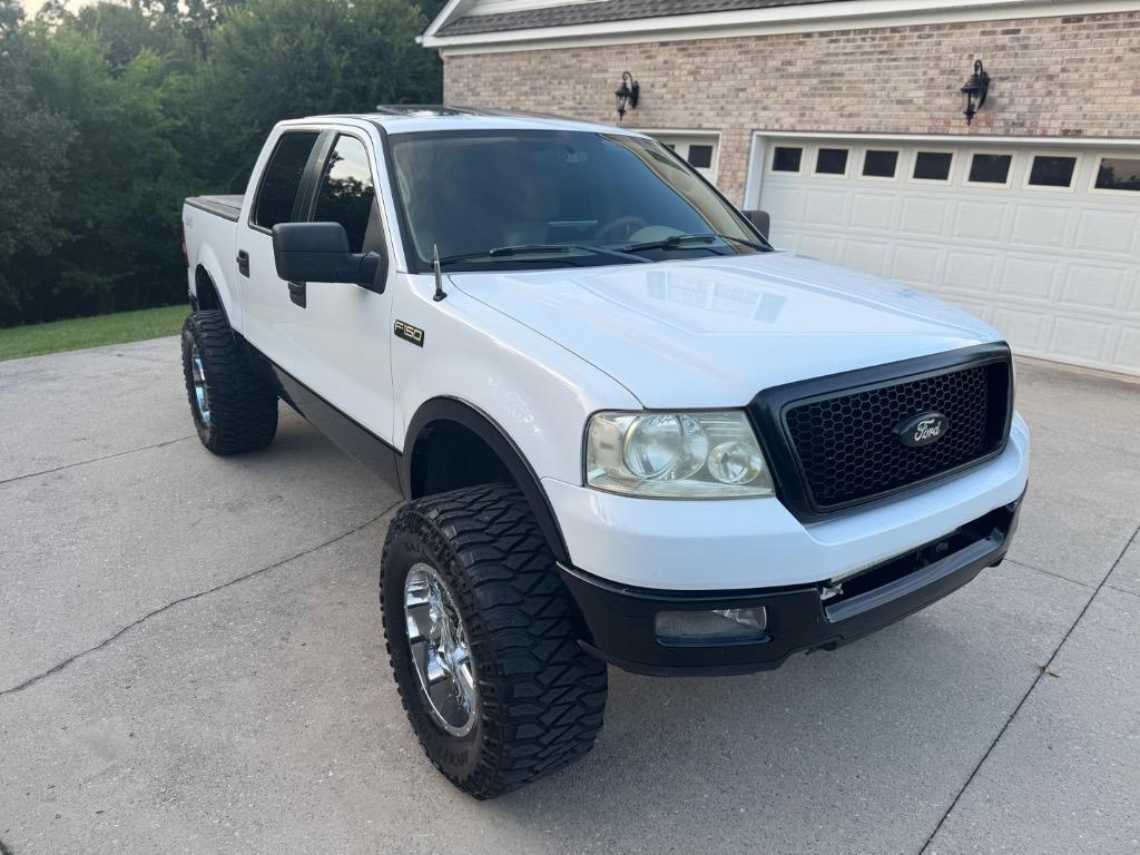2005 Ford F-150 - $10,800