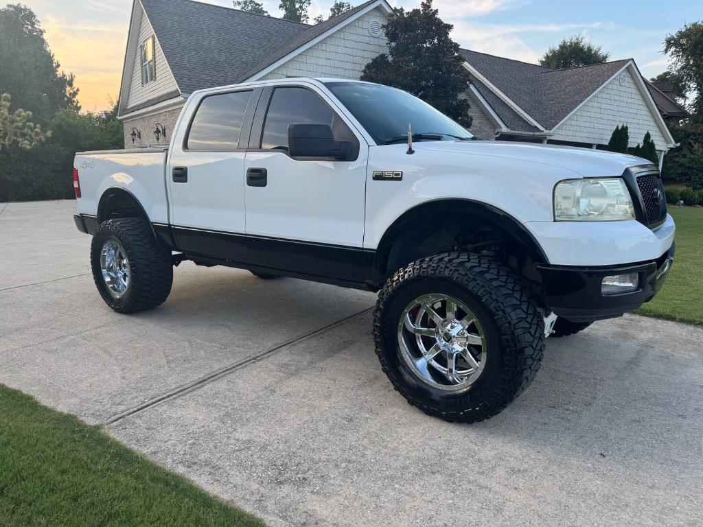 2005 Ford F-150 - $10,800