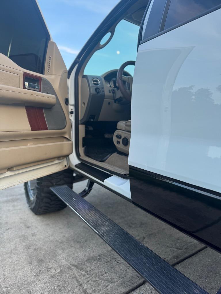 2005 Ford F-150 - $10,800