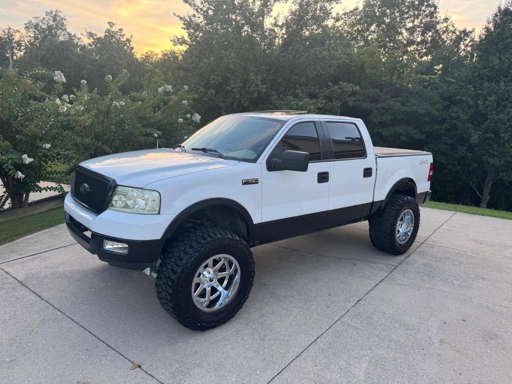 2005 Ford F-150 - $10,800