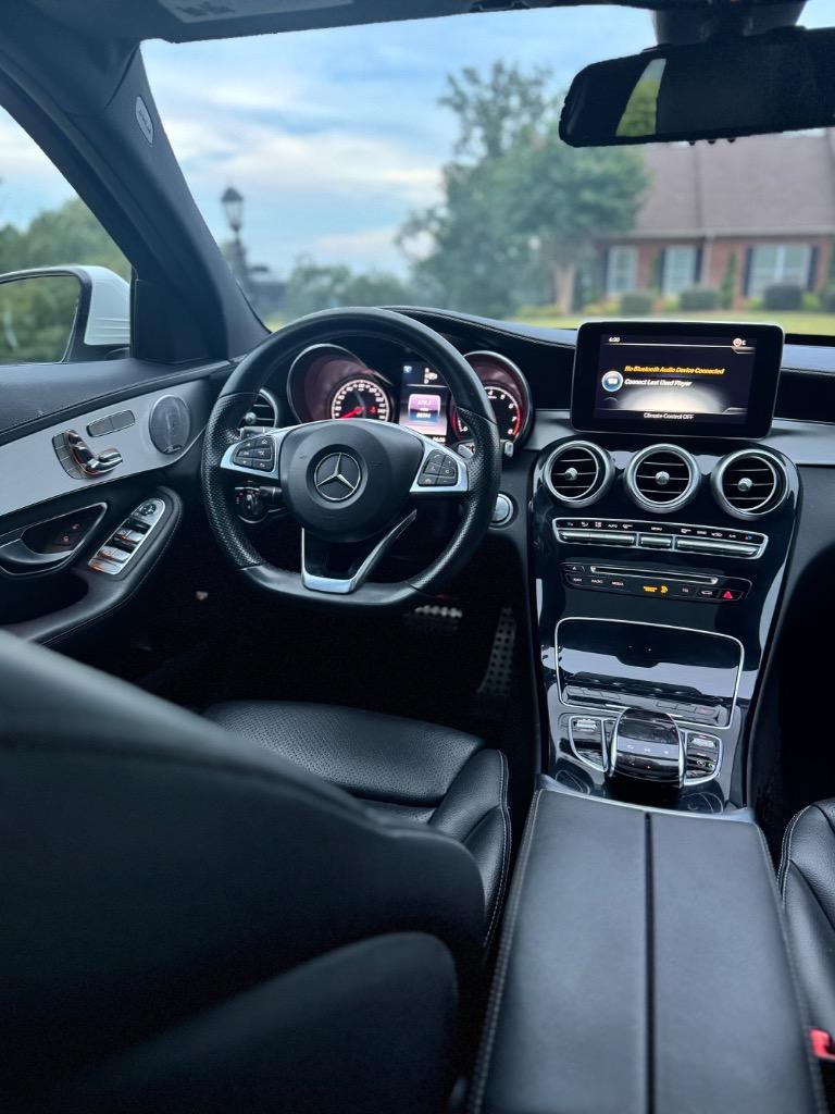 2015 Mercedes-Benz C-Class - $15,000