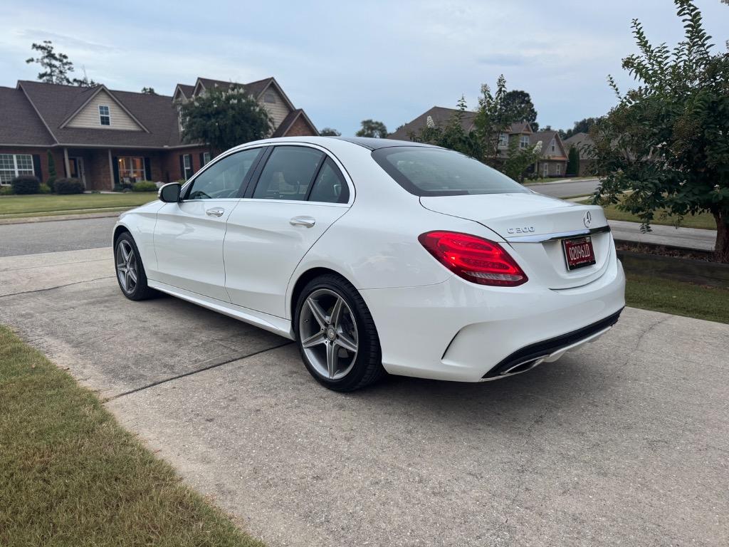 2015 Mercedes-Benz C-Class - $15,000