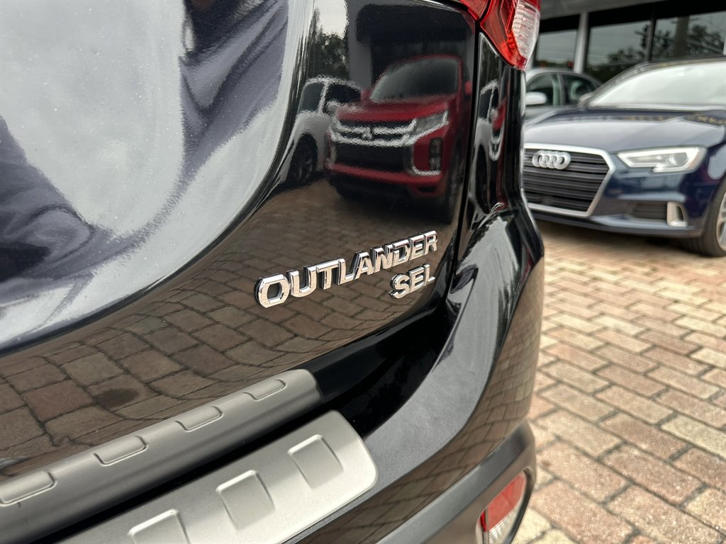 2017 Subaru Outlander SE photo