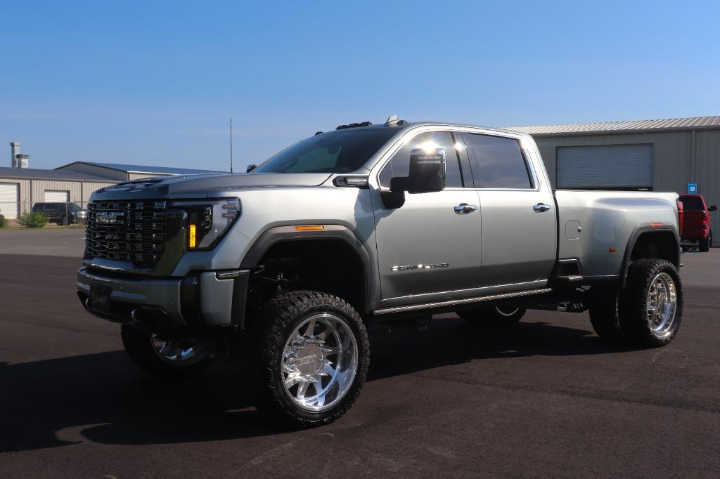 2024 GMC Sierra Hd - $96,900