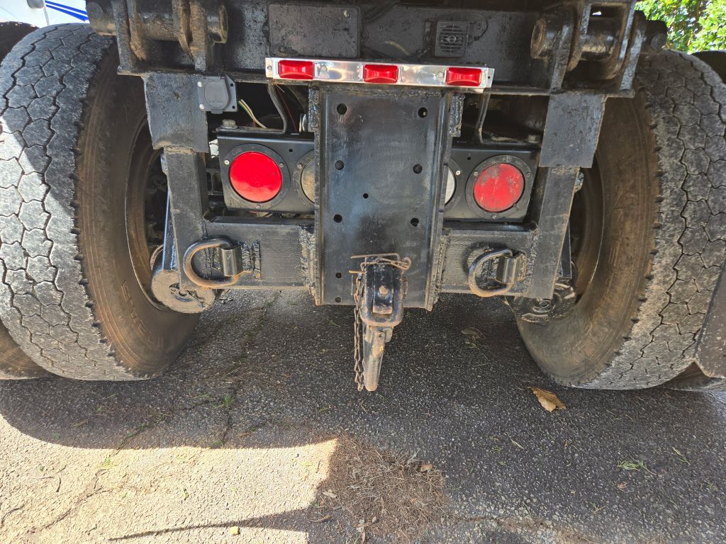 2020 Kenworth T880 - $139,995