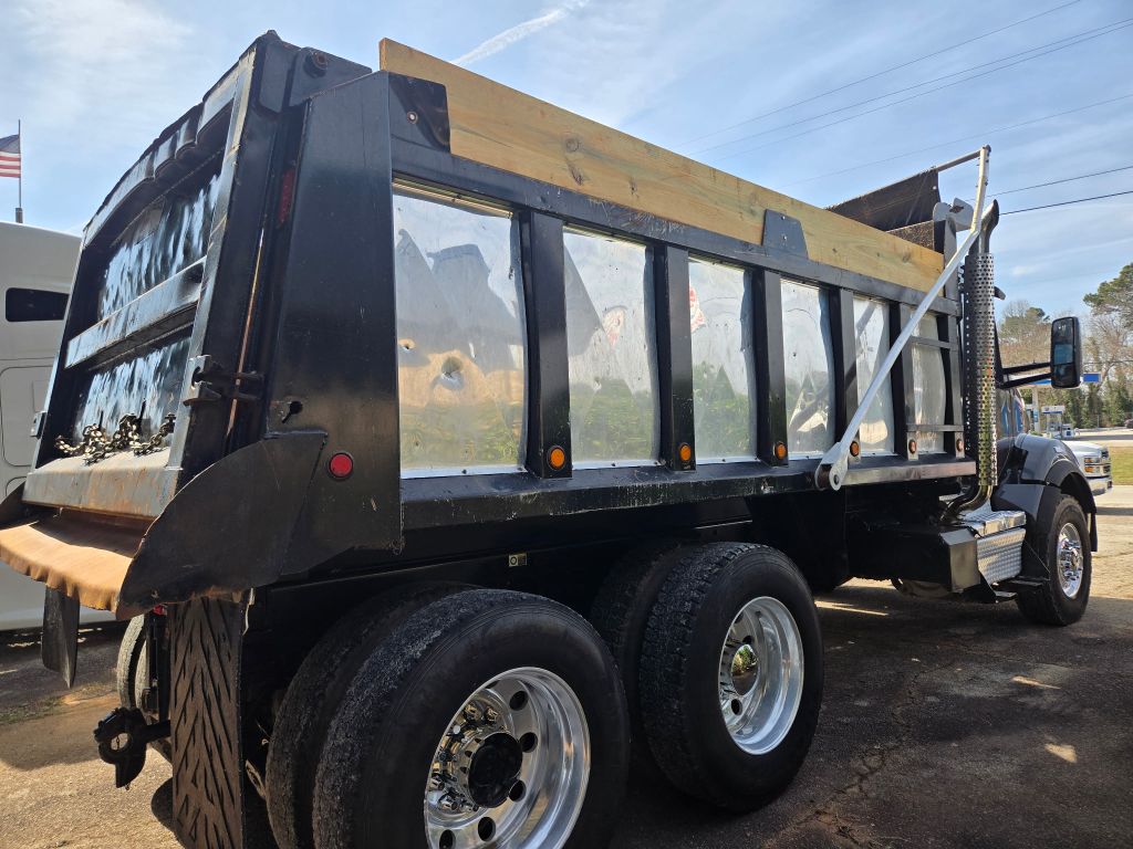 2020 Kenworth T880 - $139,995