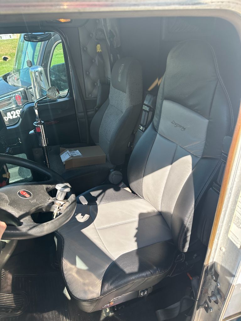 2013 Kenworth W9 Series - $74,950
