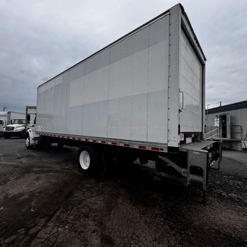 2018 Freightliner M2