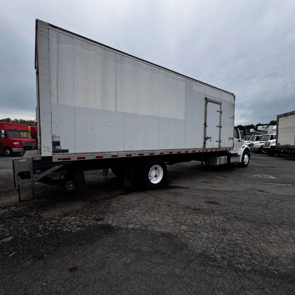 2018 Freightliner M2