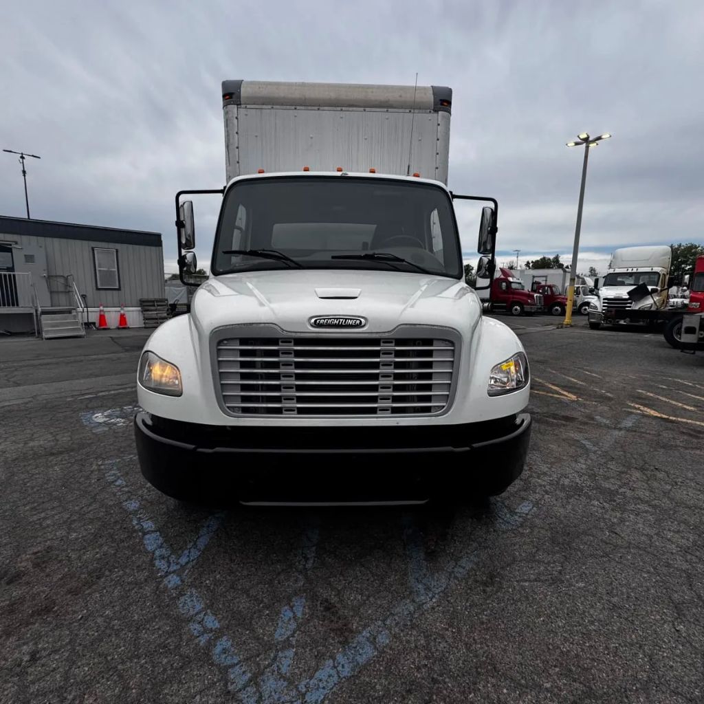 2018 Freightliner M2