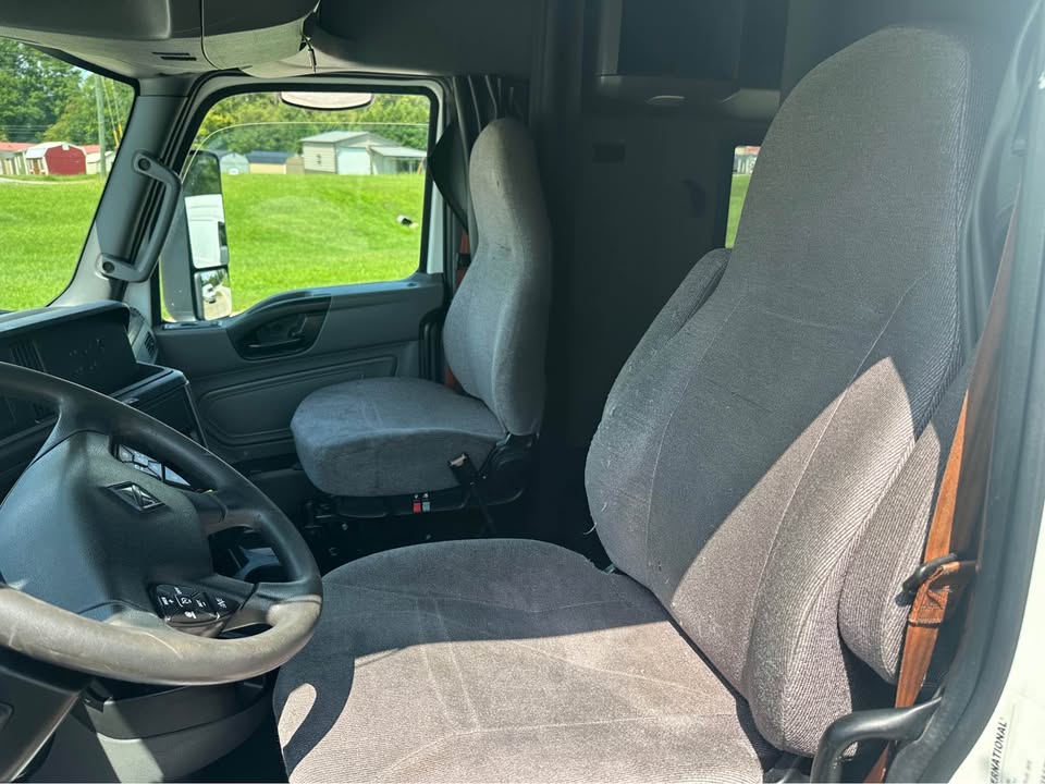 2020 International Lt625 - $39,995