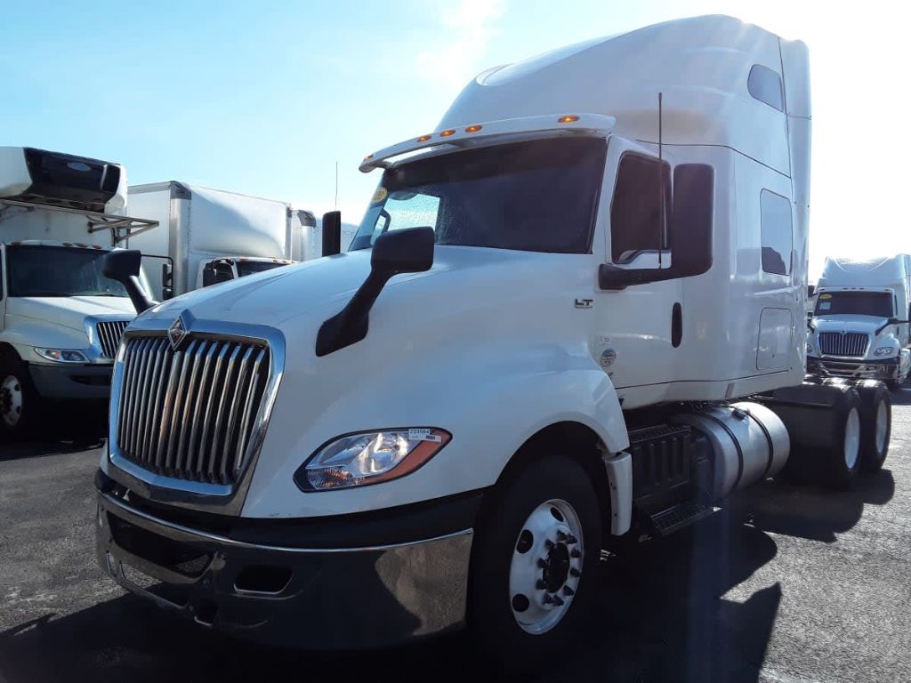 2020 International Lt625
