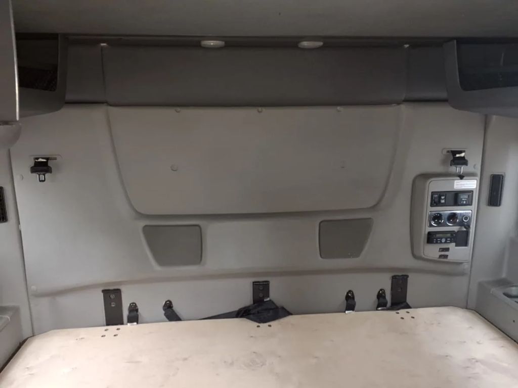 2020 International Lt625