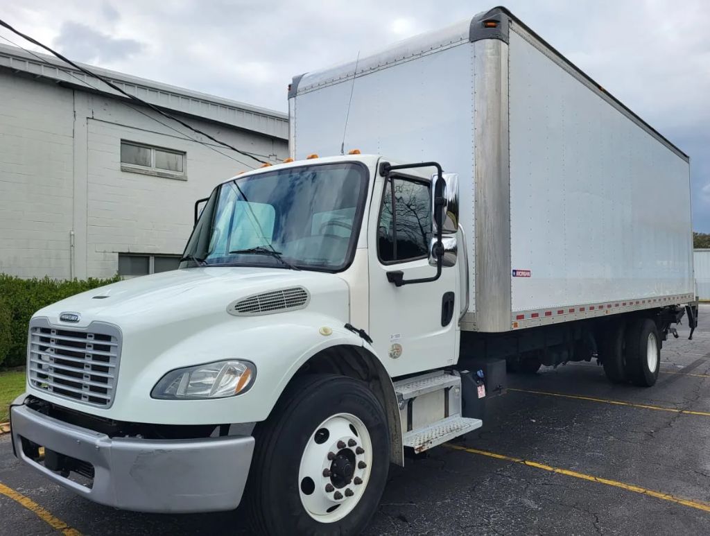 2018 Freightliner M2