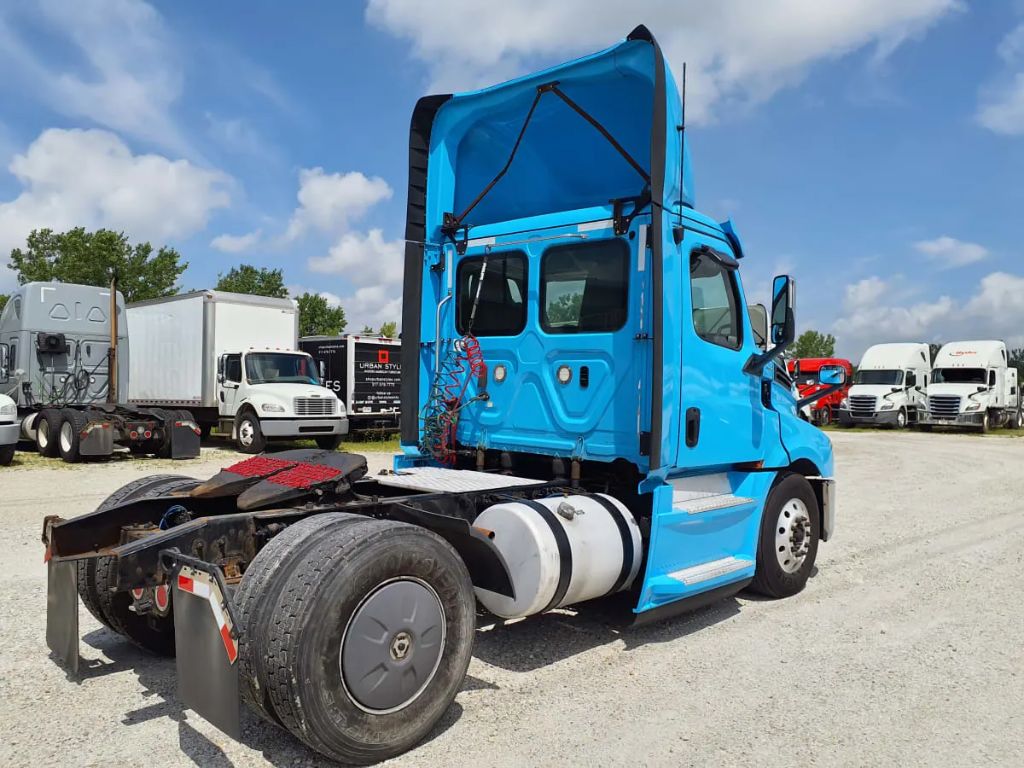 2020 Freightliner Cascadia