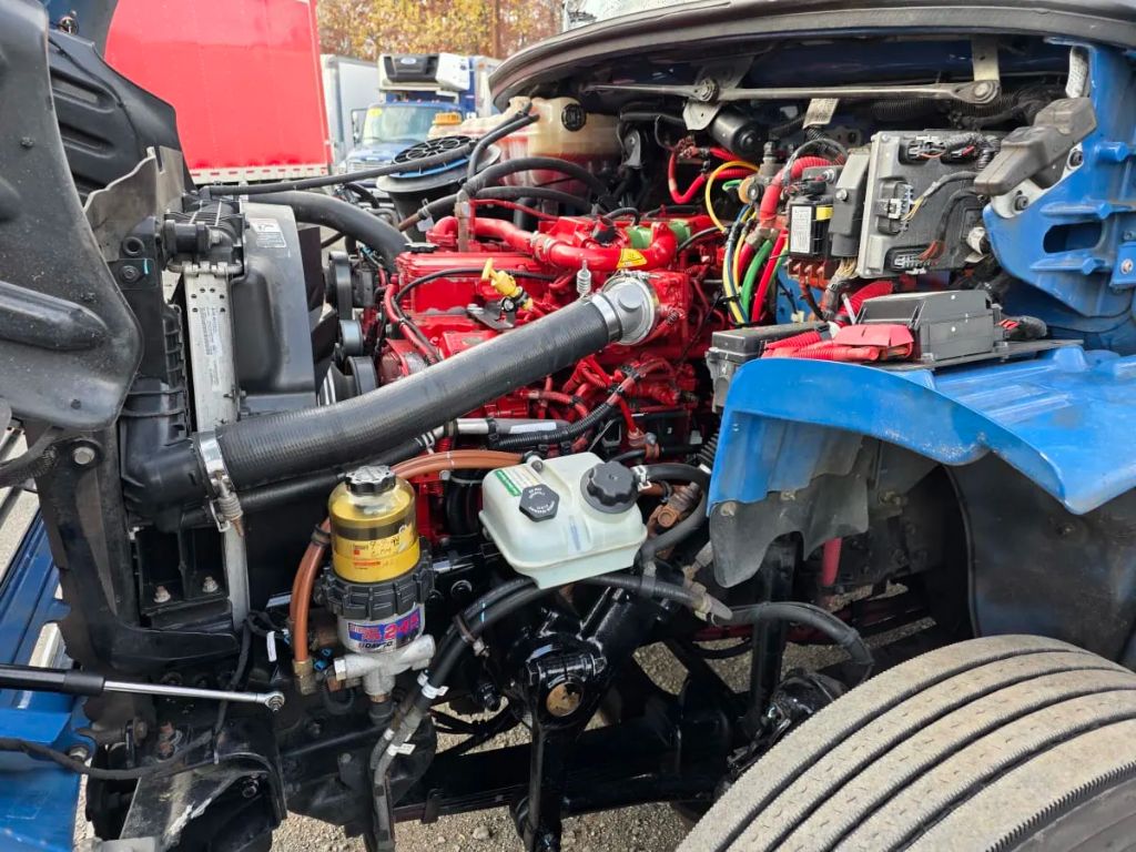 2019 Freightliner M2