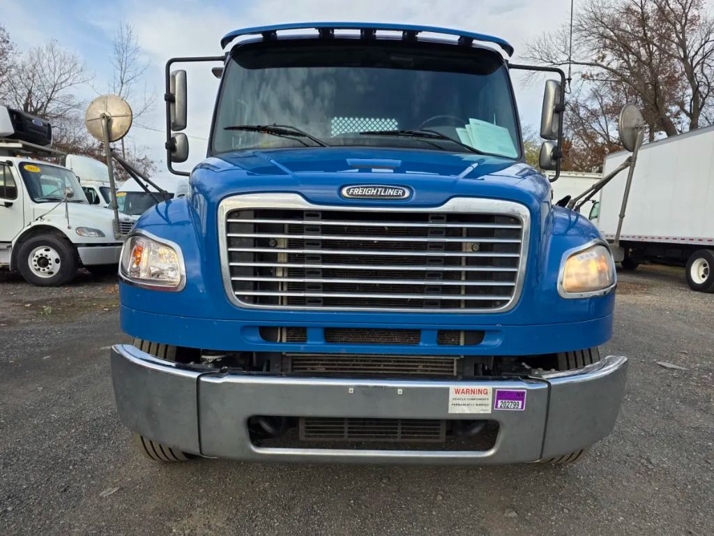 2019 Freightliner M2
