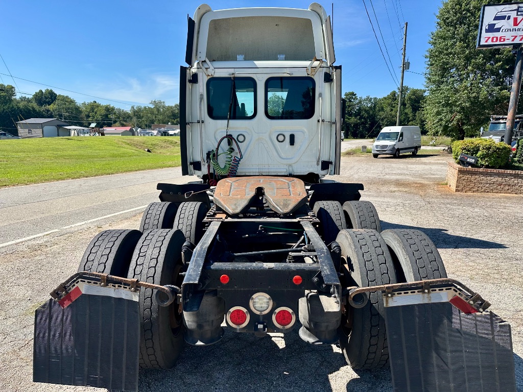 2019 Freightliner Cascadia - $39,995