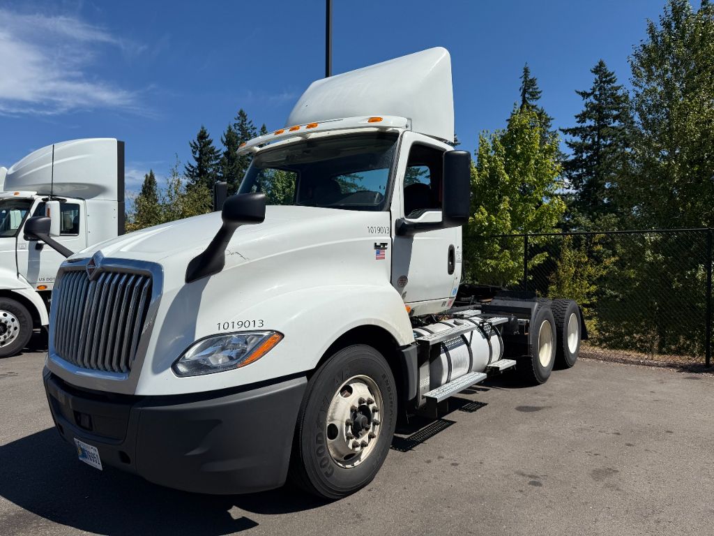 2019 International Lt625
