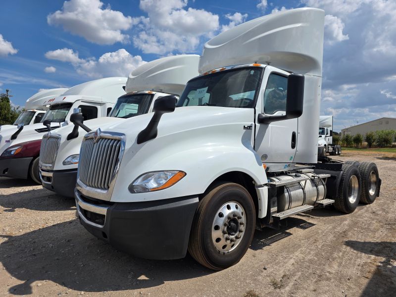 2016 International Lf687