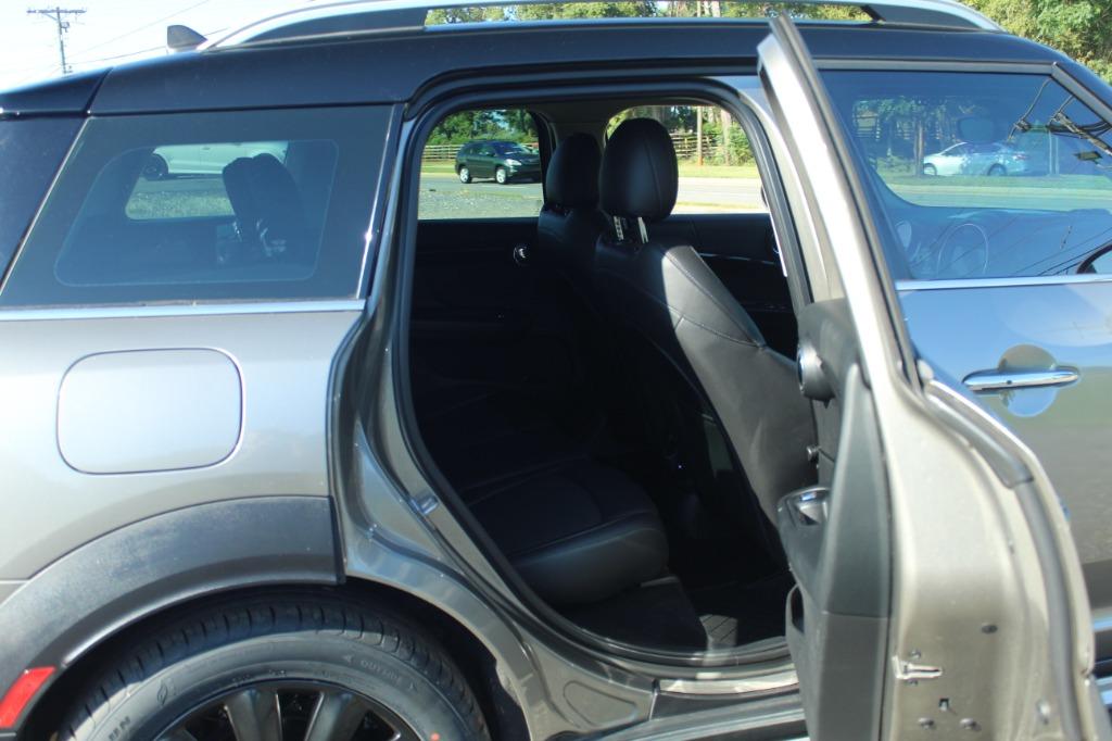 2019 MINI Countryman - $17,500