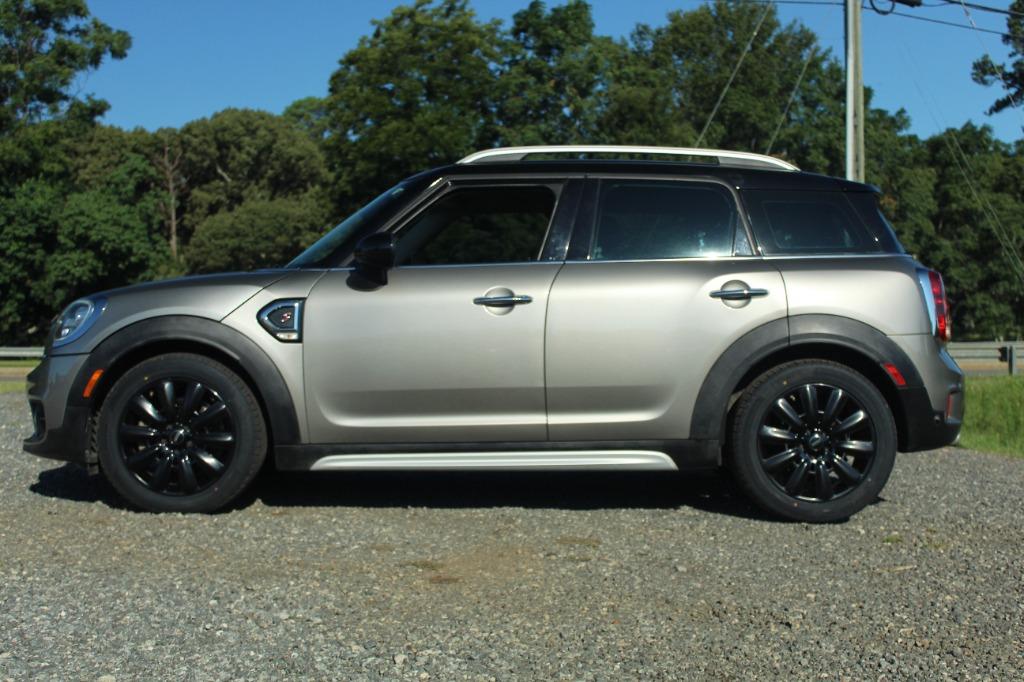 2019 MINI Countryman - $17,500